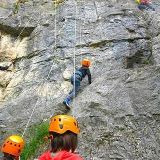 MataBloK'ids & Teens camp d'escalade en falaise au départ de Genève