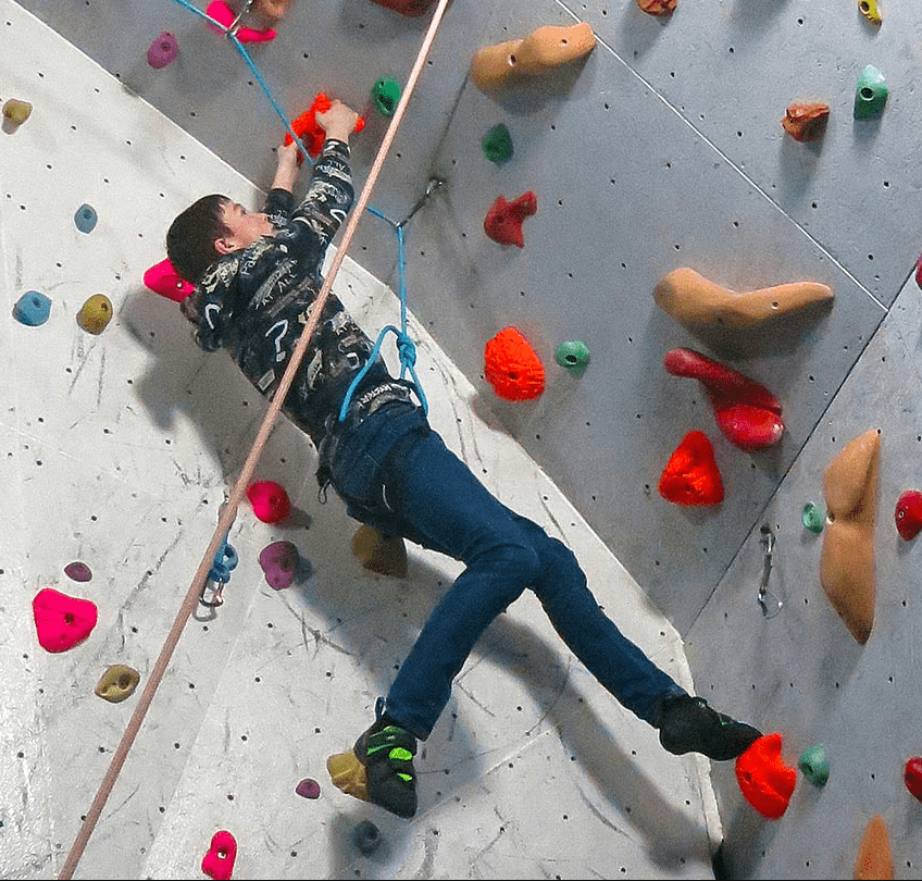 Weekly GE-visIci Climbing Courses for Teens