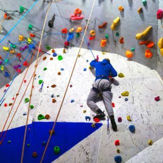 Cours d'escalade hebdomadaires à Genève pour enfants et adolescent - Les devoirs autrement